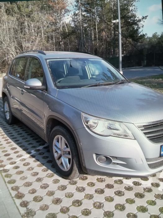 Продавам лек автомобил...