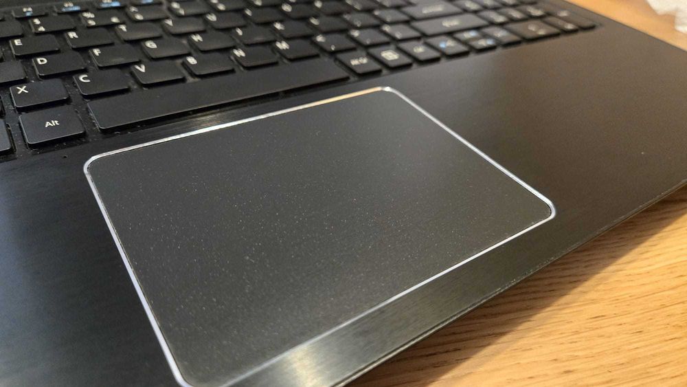 Laptop Acer Aspire F5-573G | i5 Gen 7 | 8GB RAM | SSD 256GB | GTX 950M | Tastatură Iluminată | Baterie Nouă cu Garanție