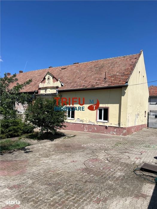 Casă de vânzare în cartierul Lipoveni