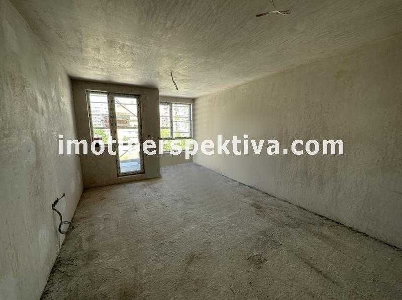 Продава се Тристаен апартамент в Пловдив, Кючук Париж - 101 кв.м за 990 €/кв.м - Снимка #1