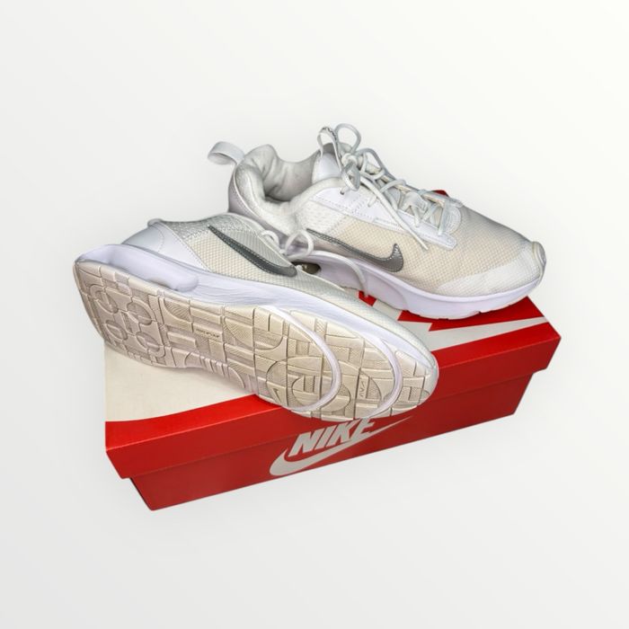 Дамски маратонки Nike