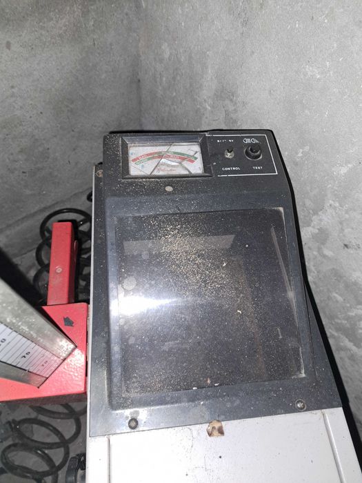 Aparat reglat faruri