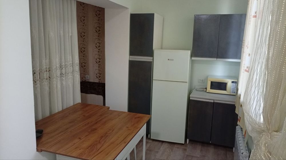 Сдам квартиру на Слонима ( Кадышева)2в3