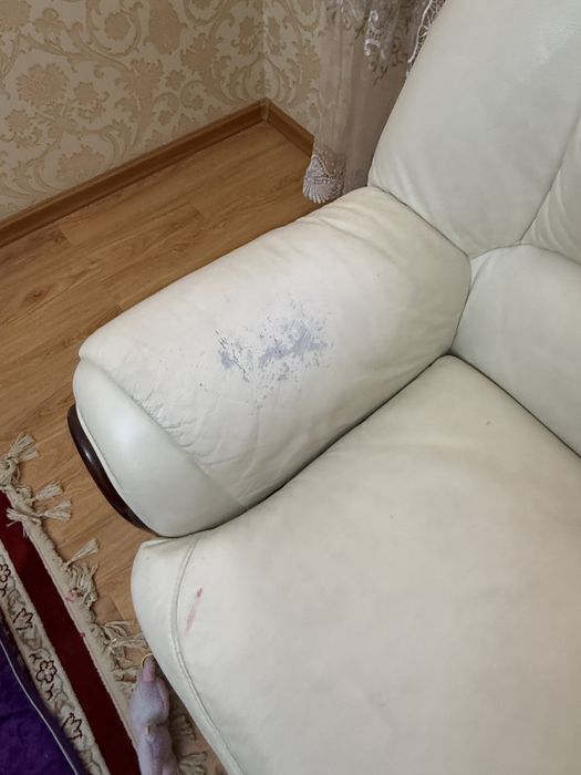 Продам диван с креслом