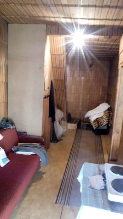 Триетажна къща в с. Забърдо