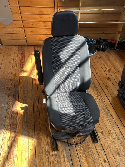 Спринтер/крафтер кантарна седалка