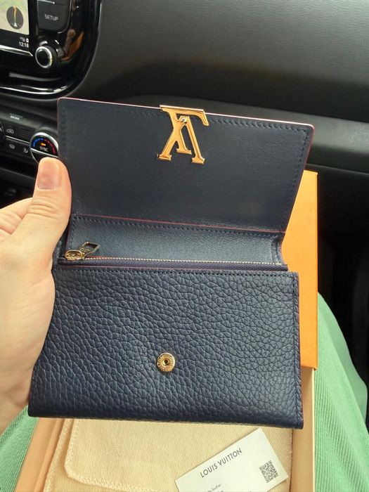 Продам оригинальный кошелёк Louis Vuitton.