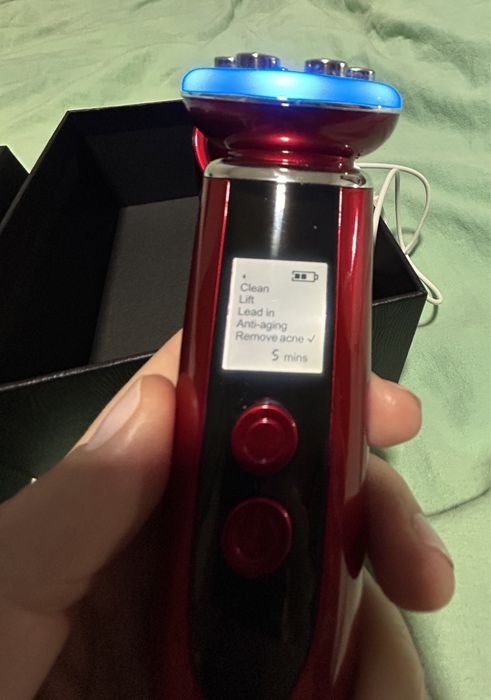 Aparat infrumusetare si masaj fata