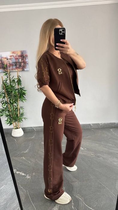 Дамски комплект  .