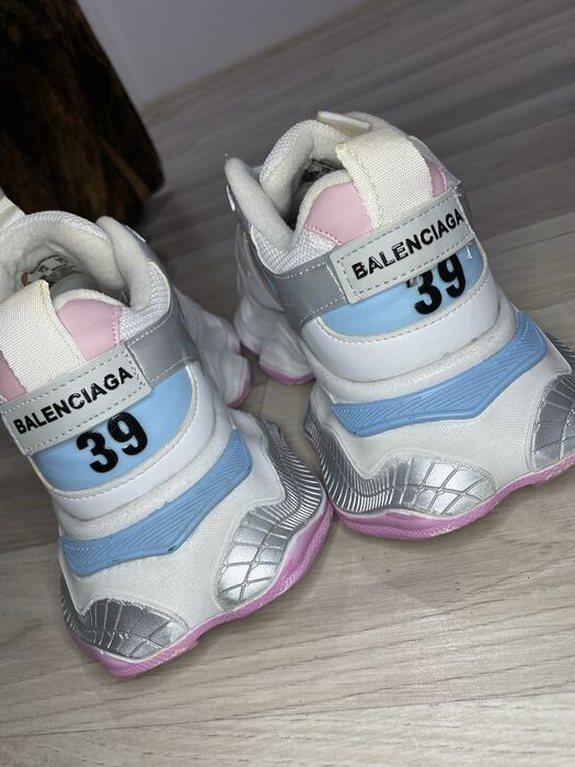 Дамски маратонки