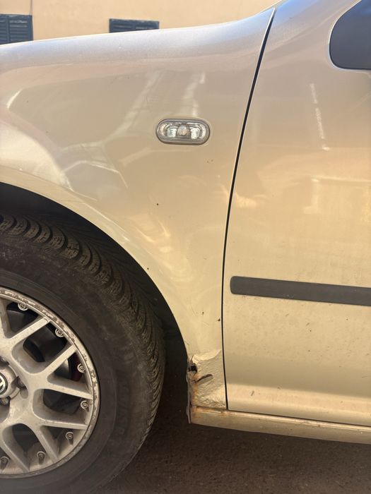 Vand golf 4 1.6 benzina 550€ negociabil