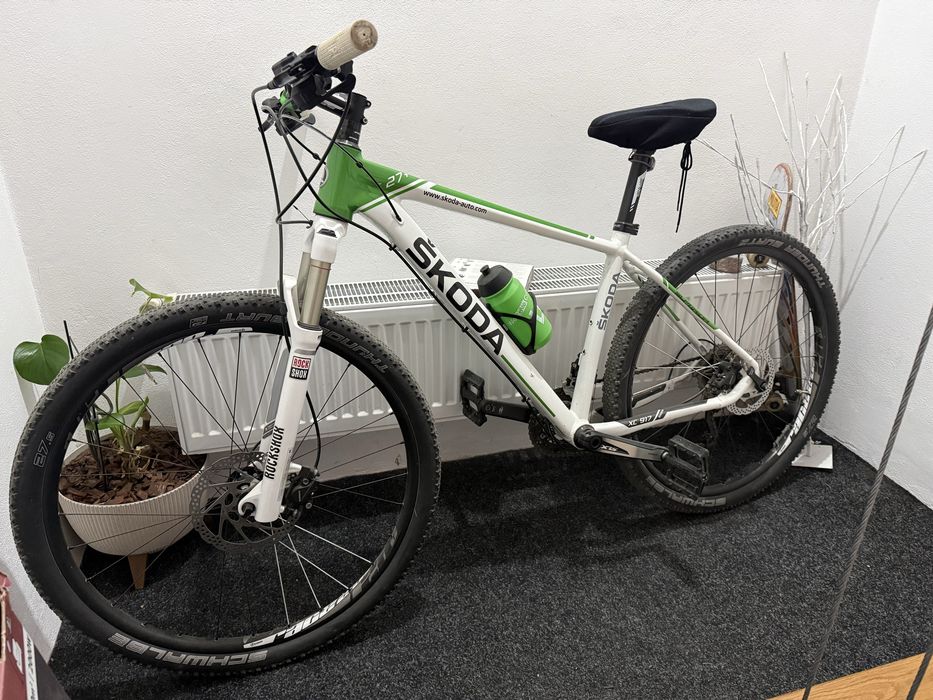 Bicicleta hard tail SKODA - M-L  ; roti 27,5 aluminiu