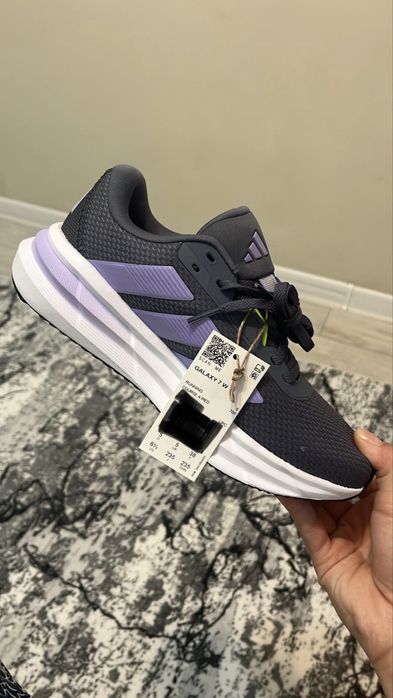 Беговые кроссовки Adidas Galaxy 7 W