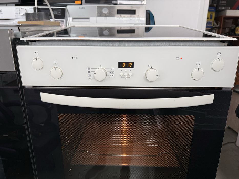 Фурна и плот за вграждане Miele