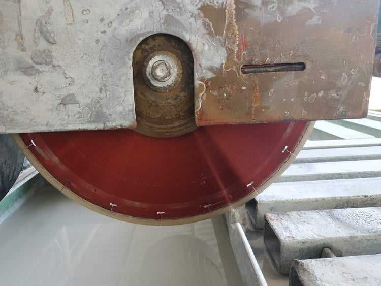 Водно рязане, рязане на цокъл, рязане на герунг / рязане на 45 градуса