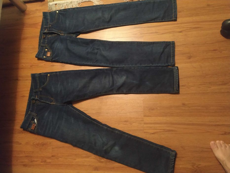 Продам джинсы подростковые