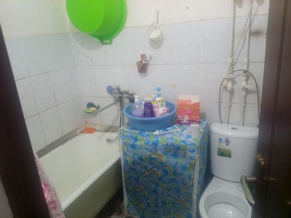 продается 2 х комнатная квартира