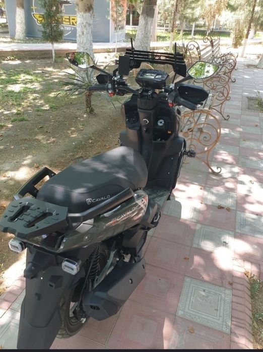 Skoʻter tank2 sotiladi