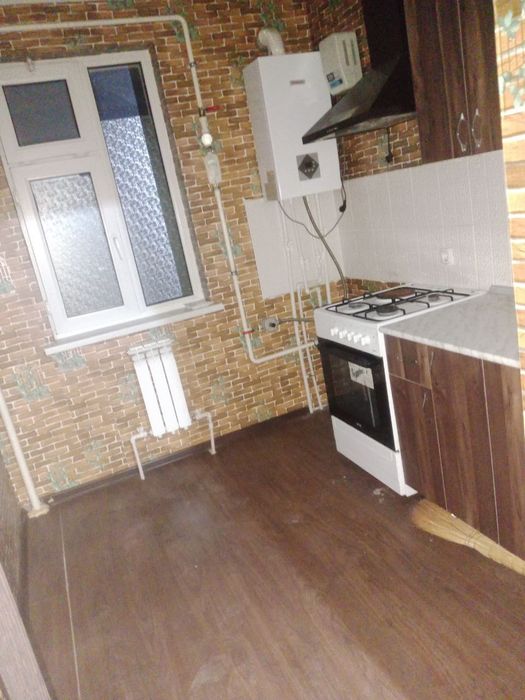 Zangi ota myas kabinat 2*3*4 yangi qurilgan dom sotiladi remon ortacha