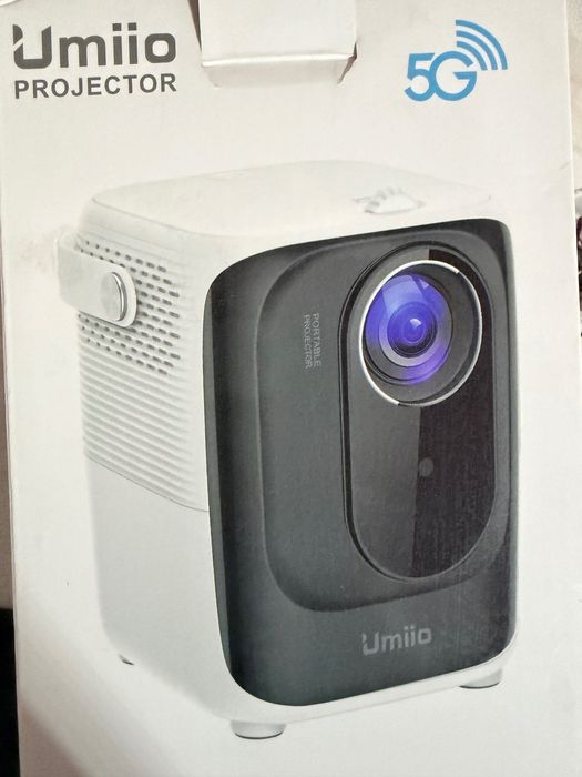 Продаю проектор для дома