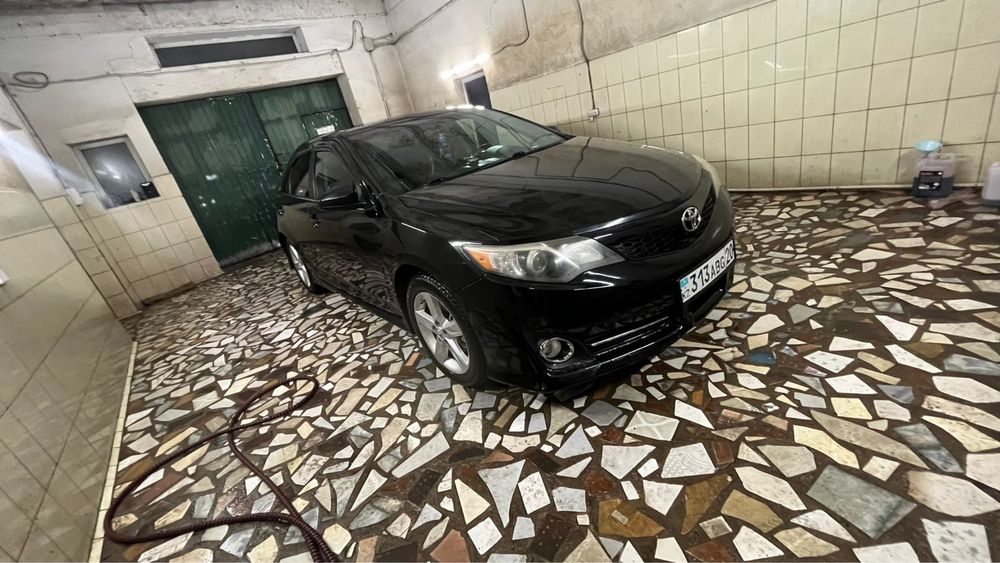 toyoto camry 55 черный