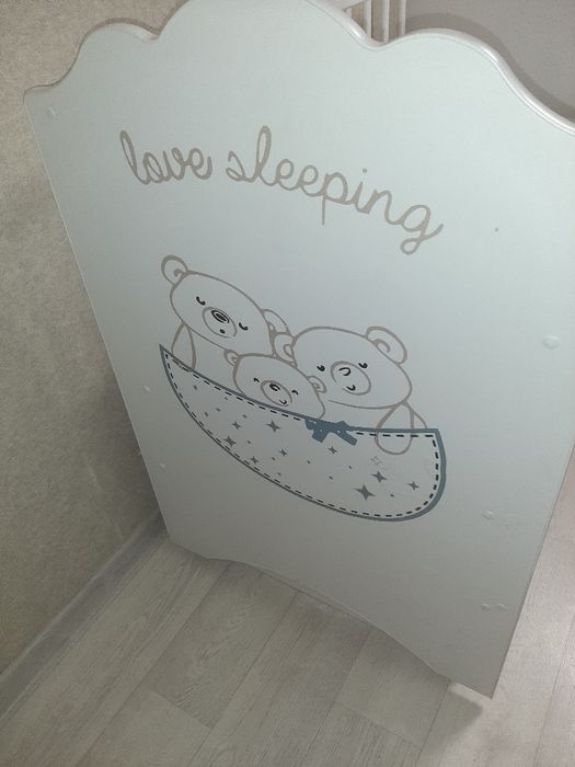 Продам кроватку детскую за 10 000