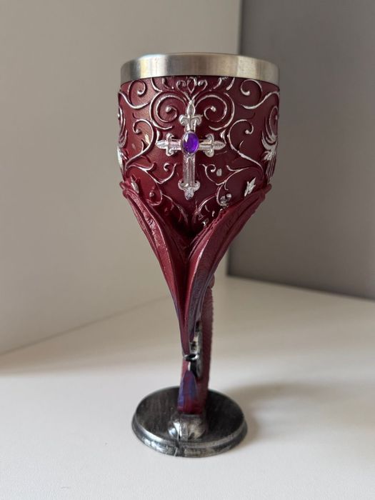 Кубки для вина и напитков