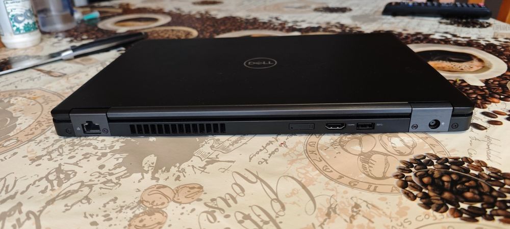 Лаптоп Dell latitude 5490