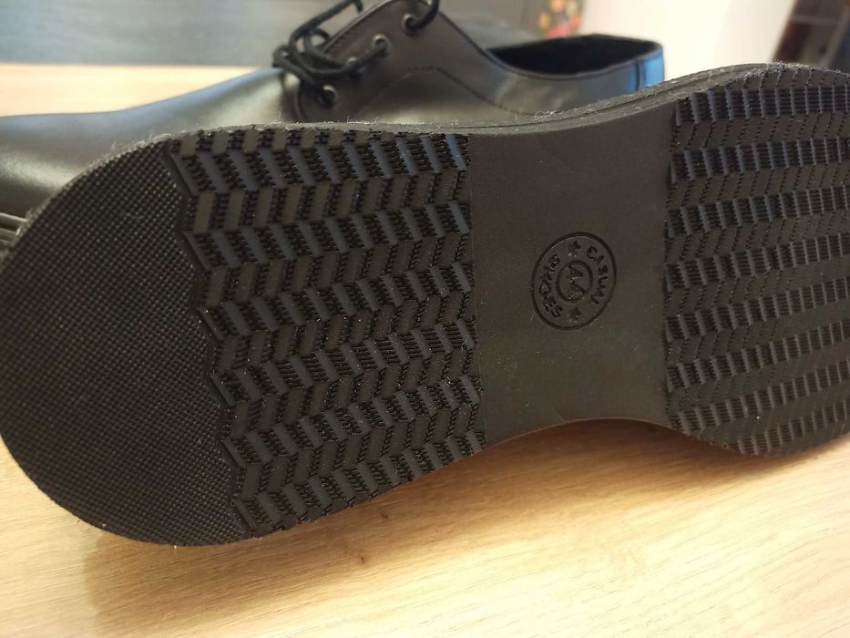 Pantofi piele uniforma negri noi 44