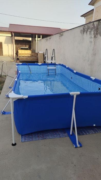 Бассейн intex ..