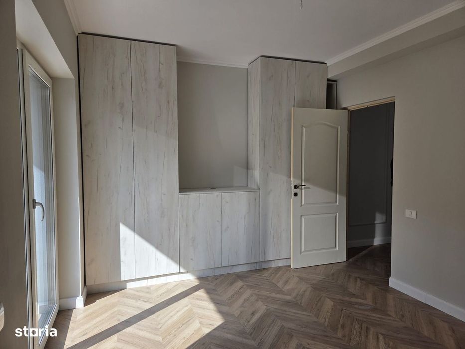 Apartament de vanzare 2 camere semidecomandat -  zona Bere - Pitesti