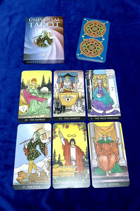 Карты таро и книги