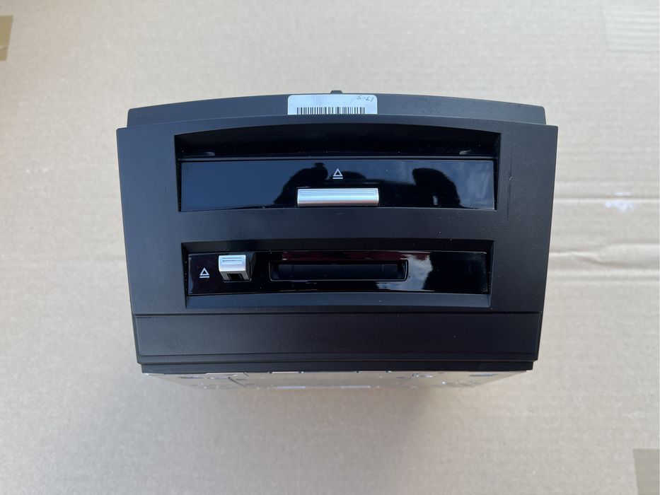 Navigatie / CD Player / Magazie CD Mercedes S W221