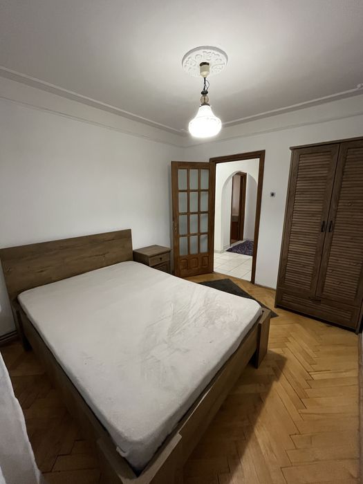 ~Persoana fizica~ Inchiriez apartament cu 3 camere