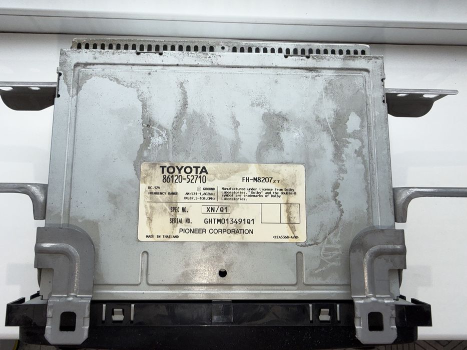 Продам автомагнитоллу на Toyota RAV4 2007