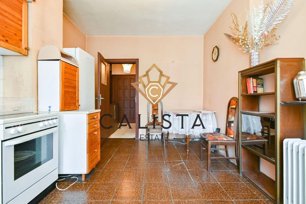 Тристаен апартамент под наем в ж.к. Слатина, 2228416