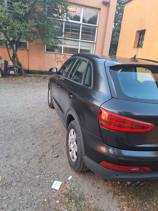 Vând Audi Q3 TDI .