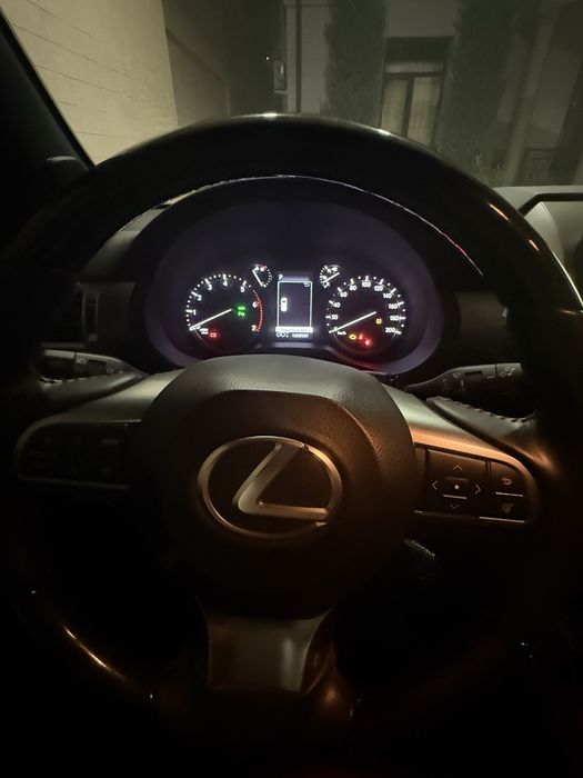 комплектация Lexus GX460 V8 L4,6 Luxury 2022 г. С пробегом 21,400 км