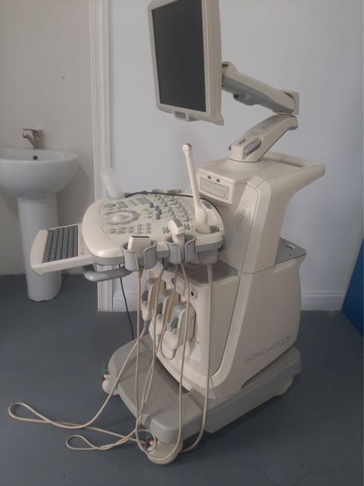 Продается узи аппарат срочно Sonoace x8