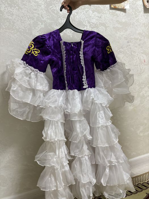 Көйлек сатамын.