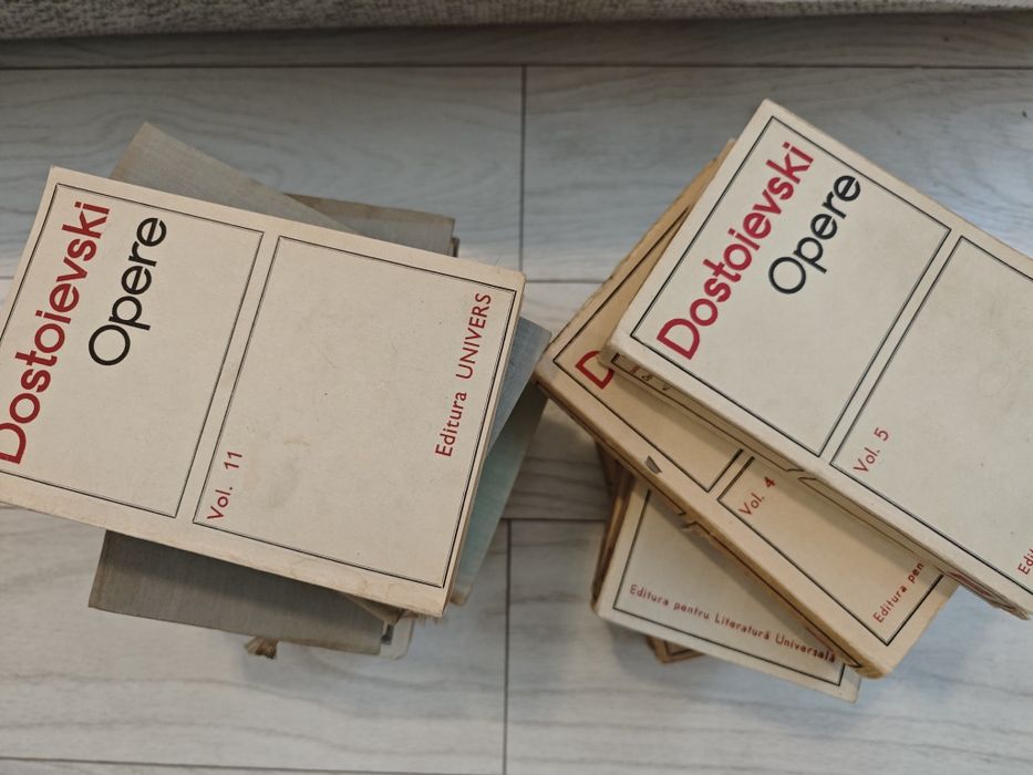 Colecția Dostoievski, Opere, Editura Univers, 1966-1974, Completa, 11 vol