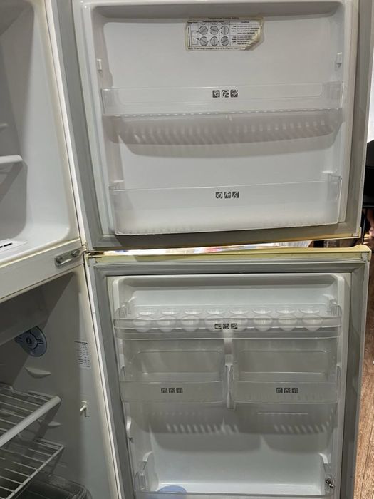Холодильник Samsung