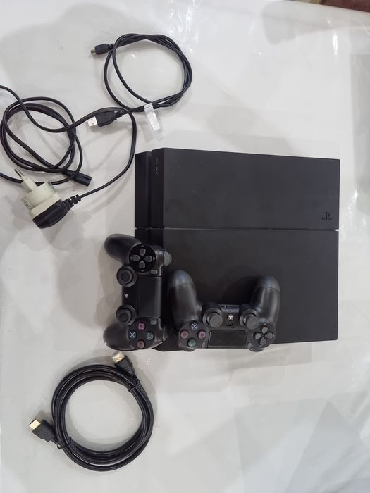 Playstation 4 9.00 korobkali