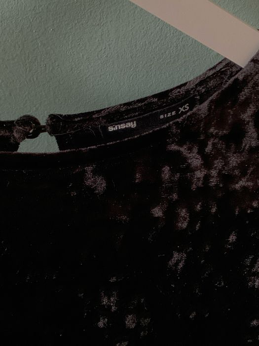 Черна рокля Sinsay XS