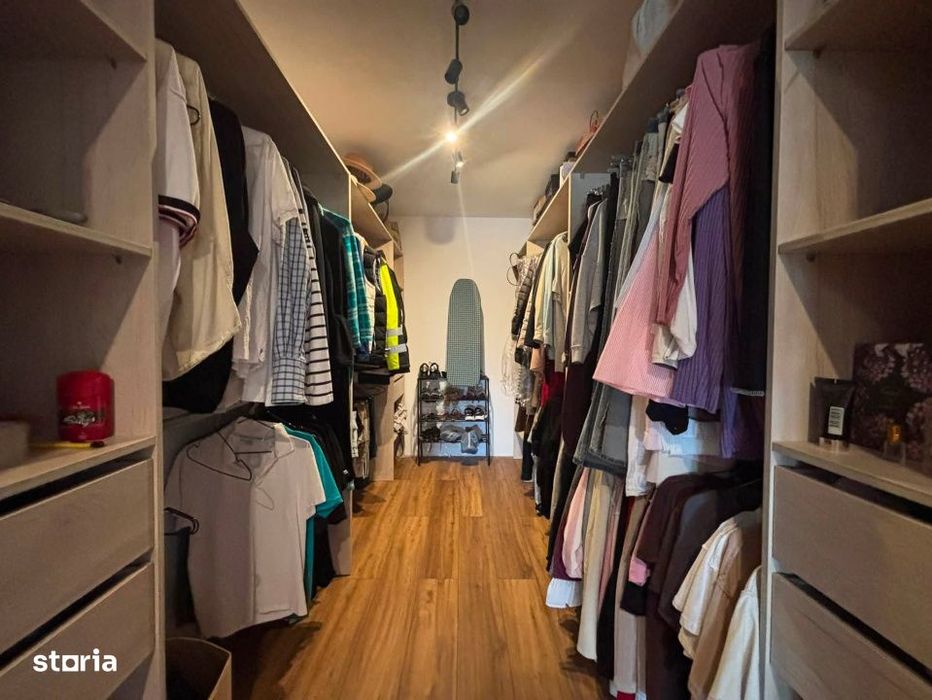 Casa D+P+M 7 camere, 313 mp utili,962 mp teren, Zona Ocolis