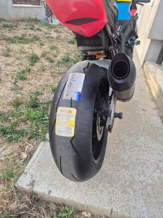 Bmw s1000rr an 2012 pista/race/track