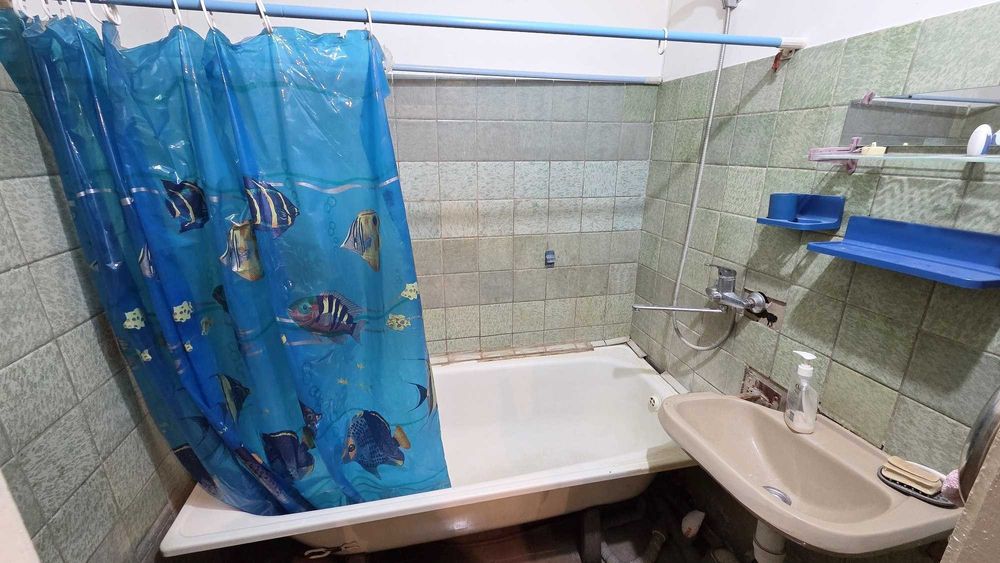 Продается 2 комнатная квартира в 7 микрорайоне