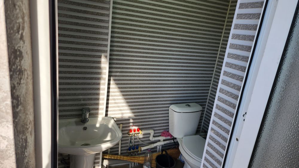 Сдается в аренду за кв метр 2 у. е. для производства, офис и другие.