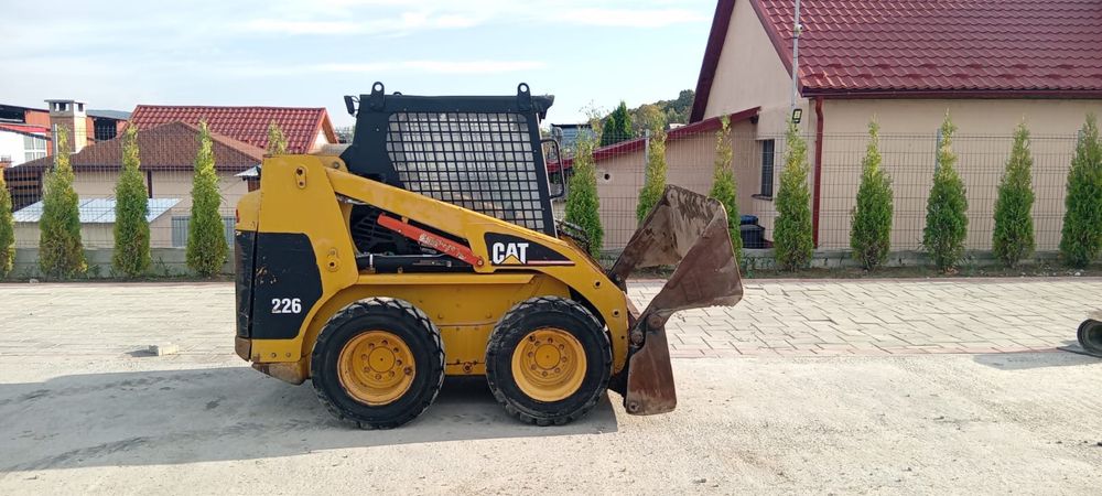 Miniincarcator Caterpillar 226 2600kg