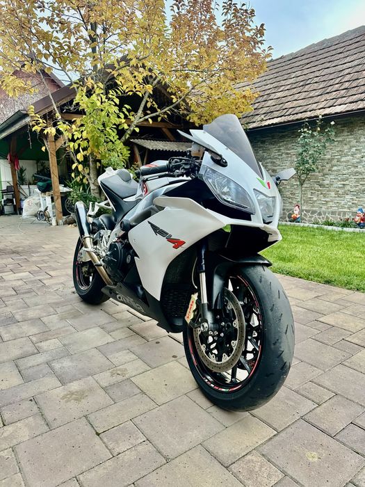 Aprilia RSV4 2010